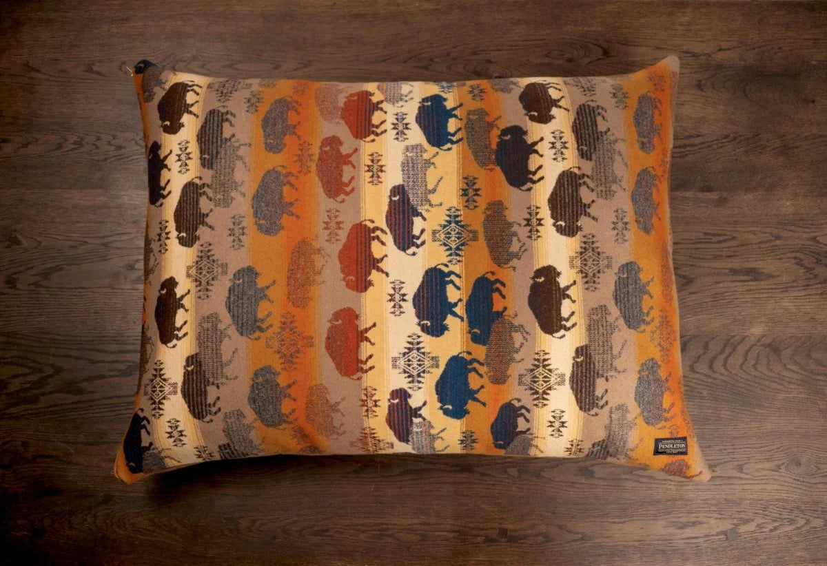 Land of the Buffalo Heritage Wool Pet Bed